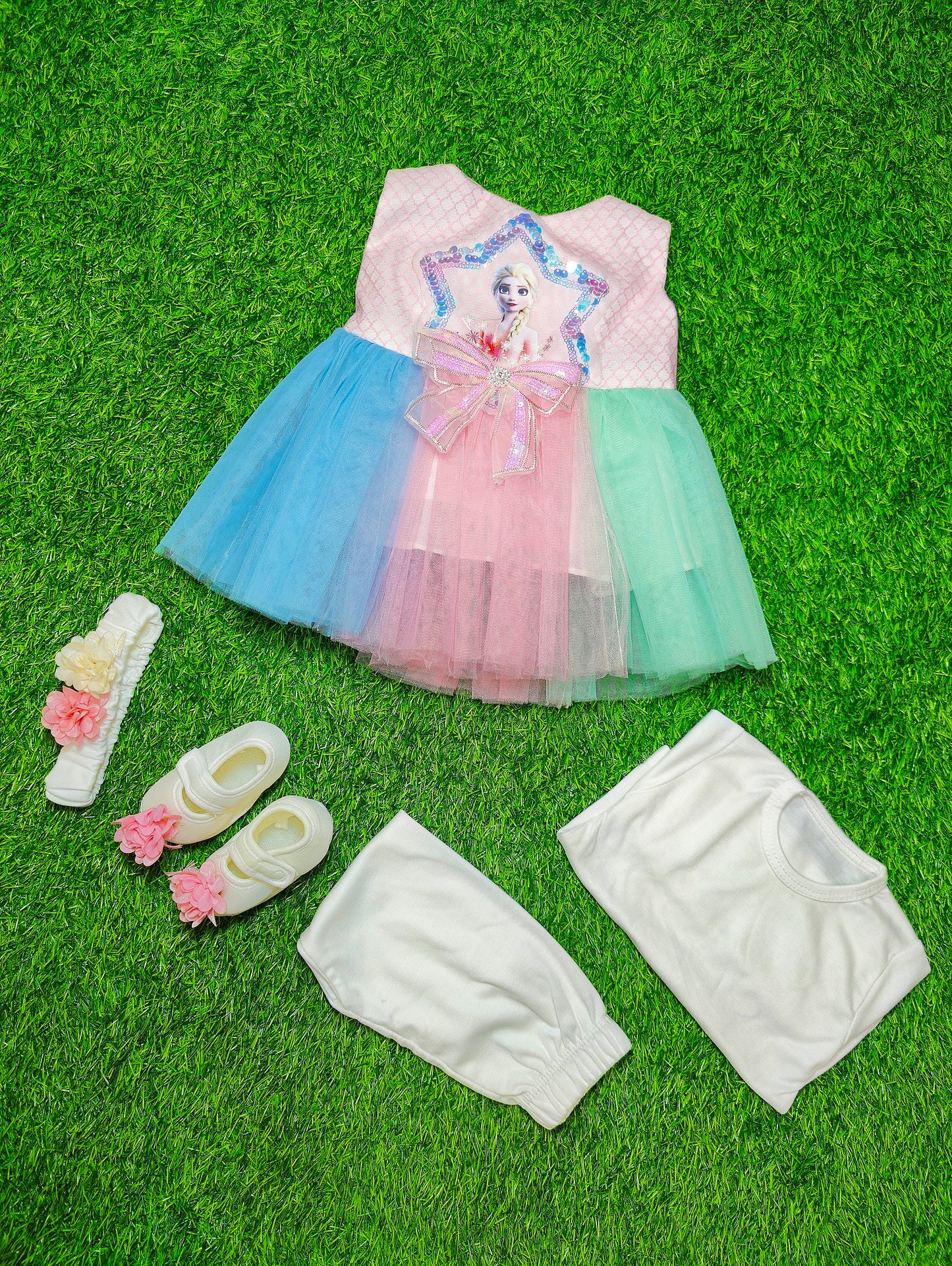 BABY FROCK GIFT BOX, STARTER SET FOR 0 TO 6 MONTH BABY